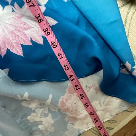 City Chic Floral Dress - Picture 4 of 6